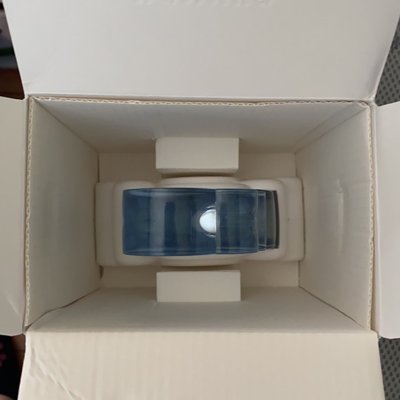 Ariana Grande Cloud Perfume with Stand - Picture 15 of 15